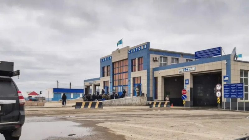 Закрытие автомобильных пропусков между Казахстаном и Узбекистаном продлится до осени