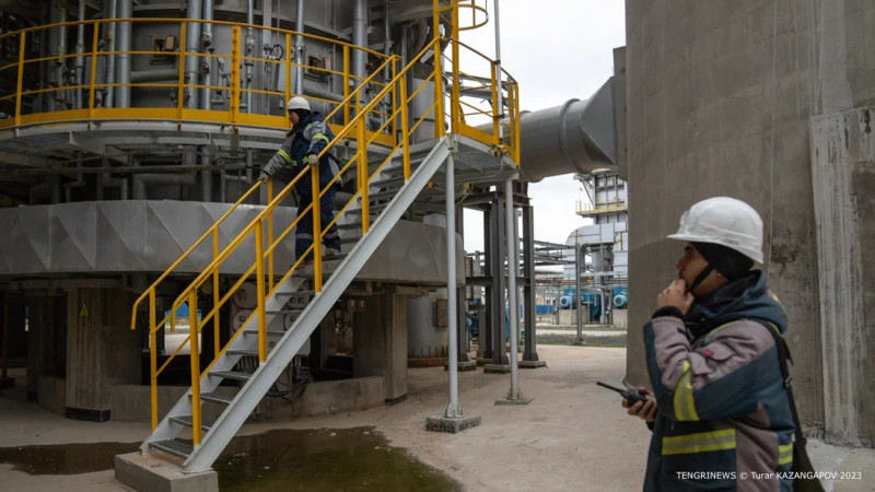 Казахстан и семь стран ОПЕК+ наращивают нефтедобычу: новый виток энергетической динамики