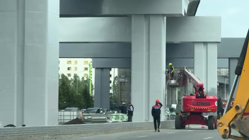 Астана преображается: LRT в ярких украшениях!