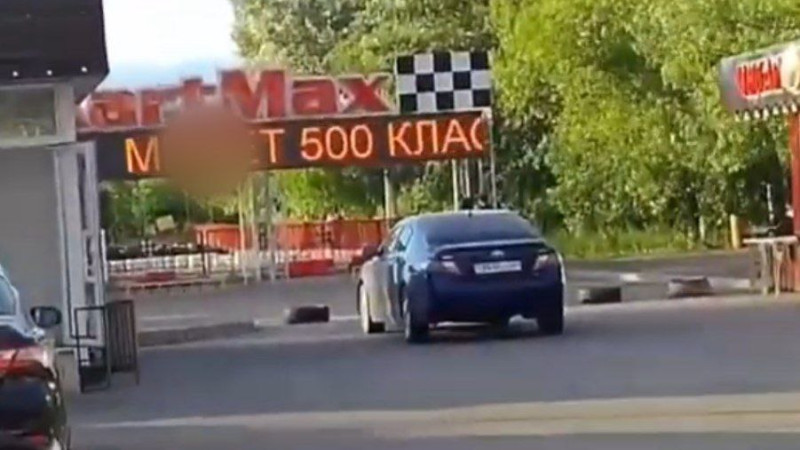 В центре Астаны на LED-экране стартовал новый тренд: прайс на секс-услуги!