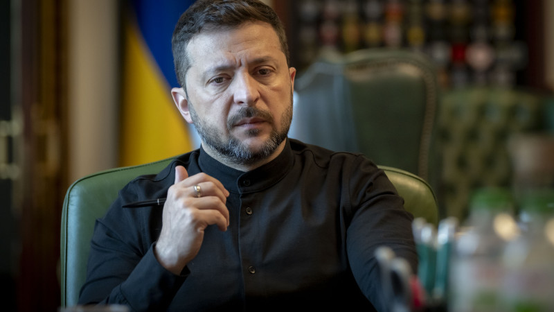 Зеленский требует от союзников активизировать давление на Россию
