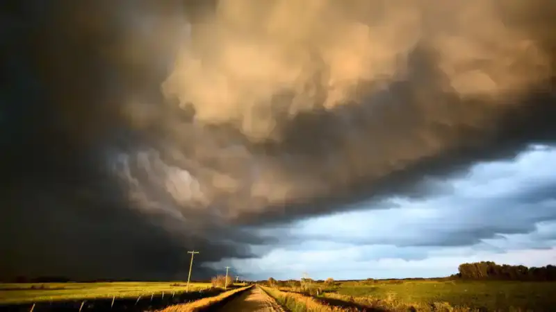 Казахстан в ловушке контрастов: от знойного зноя до грозовых ливней – как погода изменит привычный ритм жизни {city2}