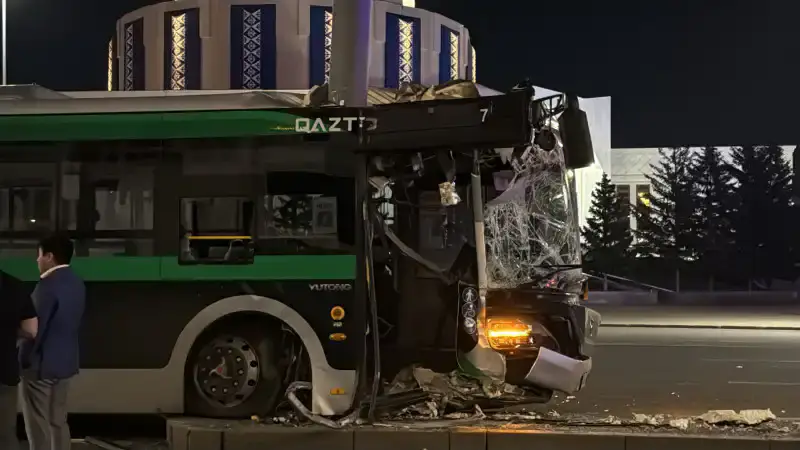 Трагедия в Астане: пострадавшей в автобусной аварии ампутировали конечности {city2}