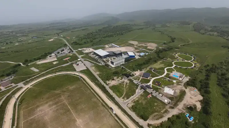 Строительство футбольной академии 'Атлетико де Мадрид' в Талгаре: новый шаг к развитию спорта в Алматинской области {city2}