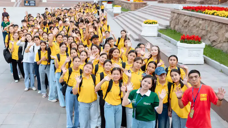 От степей до звезд: как IQanat открывает двери в мир знаний для сельских талантов {city2}