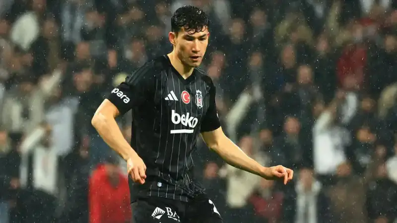 Санкт-Петербург: Зенит обсуждает возможный переход Бахтиера Зайнутдинова из Бешикташа {city2}