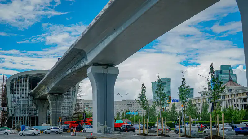 Астана на рельсах будущего: легкорельсовый транспорт начинает свой путь {city2}