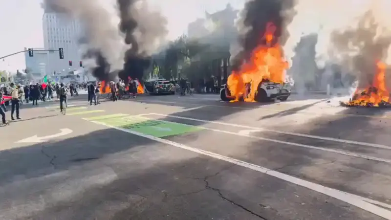 Казахстан не планирует эвакуацию граждан на фоне протестов в Лос-Анджелесе из-за иммиграционных рейдов {city2}