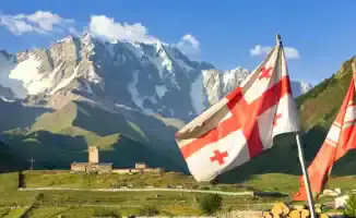 Грузия ужесточает правила: что ждет казахстанцев?