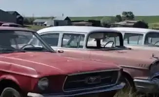 Сенсация в Монтана: автолюбители в восторге от находки 280 классических автомобилей!