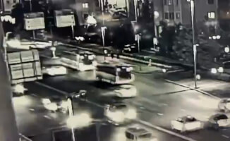 Авария в Астане: новые детали столкновения автобуса с столбом