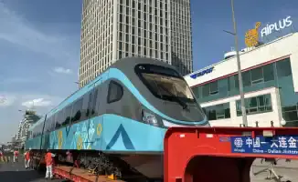 На левобережье Астаны установили новый состав LRT: два вагона уже в работе