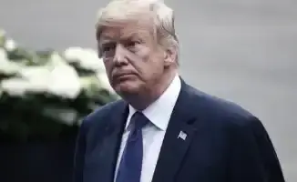 Трамп на распутье: мир ждет, когда США выберут между миром и огнем в Ближневосточной игре шахмат
