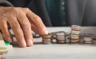 Минимальная пенсия: подушка безопасности или лишь тонкий матрас для старости?