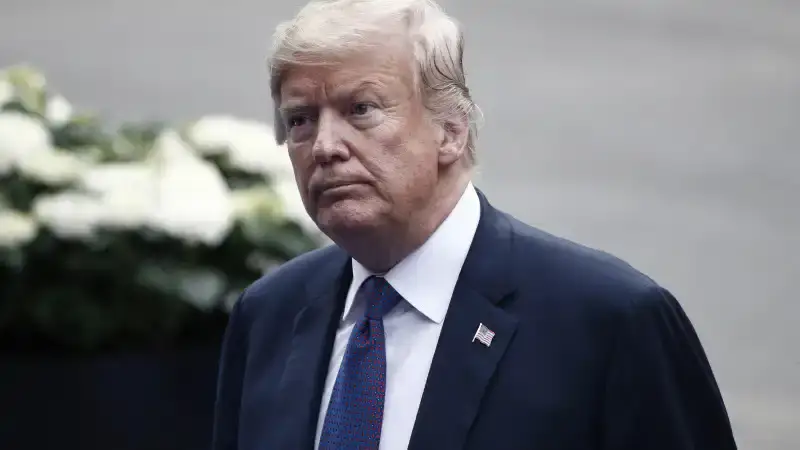 Трамп на распутье: мир ждет, когда США выберут между миром и огнем в Ближневосточной игре шахмат {city2}