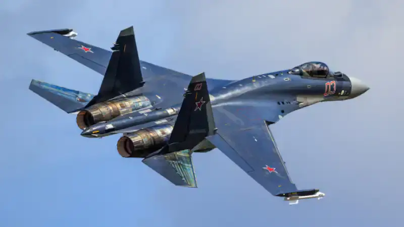 Украинские ВВС уничтожили российский Су-35: важная победа в воздушной борьбе {city2}