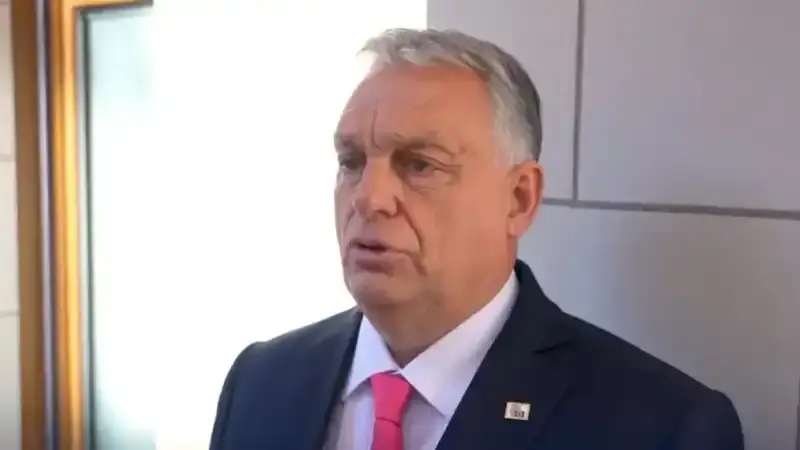 На грани: Орбан ставит точку в украинской игре на выживание {city2}