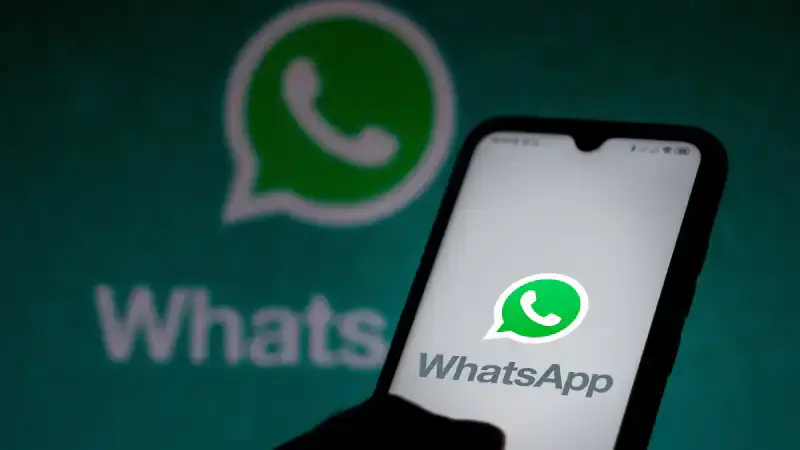 Конгресс США ставит мессенджер под замок: WhatsApp больше не в игре на служебных устройствах {city2}