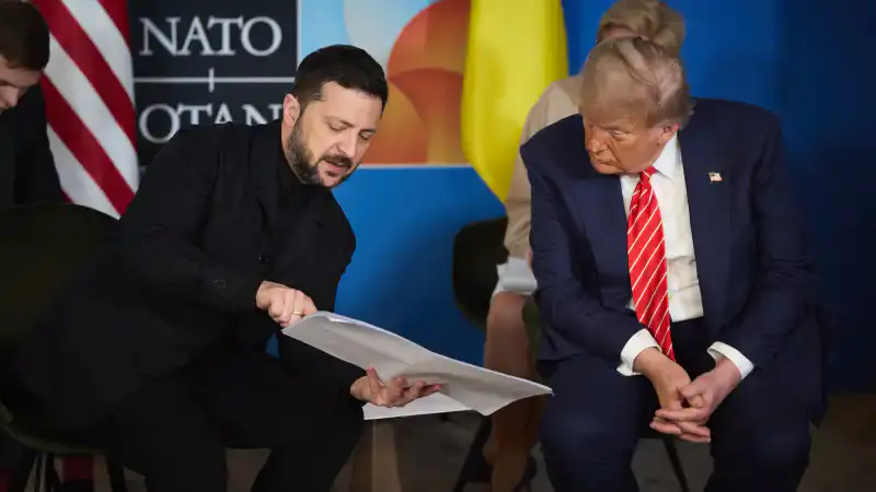 Гаага: Трамп и Зеленский обсудили ключевые вопросы на саммите НАТО 4 октября {city2}