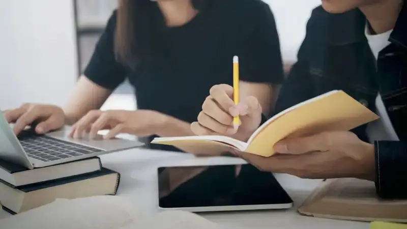 Готовы к учебе? Узнайте, как получить грант! {city2}