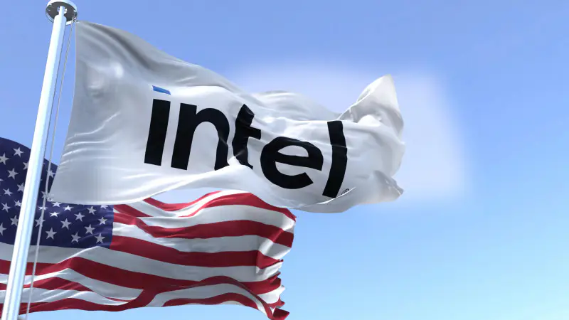 Правительство США инвестирует в Intel на фоне обвинений в адрес главы компании, поднимая вопросы о расовых предвзятостях в бизнесе {city2}