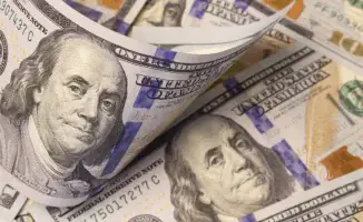 Курс доллара в Казахстане продолжает снижаться: новые данные от Tengrinews.kz