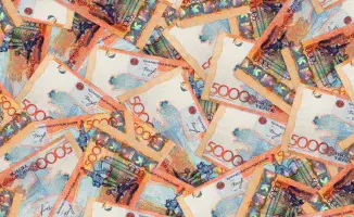 С 24 сентября старые купюры 5000 тенге образца 2011 года перестанут приниматься в магазинах и при оплате услуг: что делать казахстанцам?