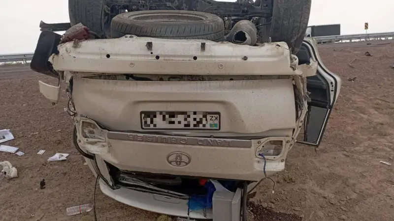 В команде звездного американского бойца UFC Шона Брэди затронули тему ДТП с участием супруги и ребенка казахстанца Шавката Рахмонова, что вызвало обсуждение среди фанатов и СМИ. Инцидент стал предметом внимания, подчеркивая важность безопасности на дорога {city2}