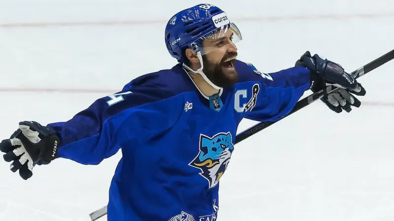 Барыс: воля к победе под звездами КХЛ {city2}