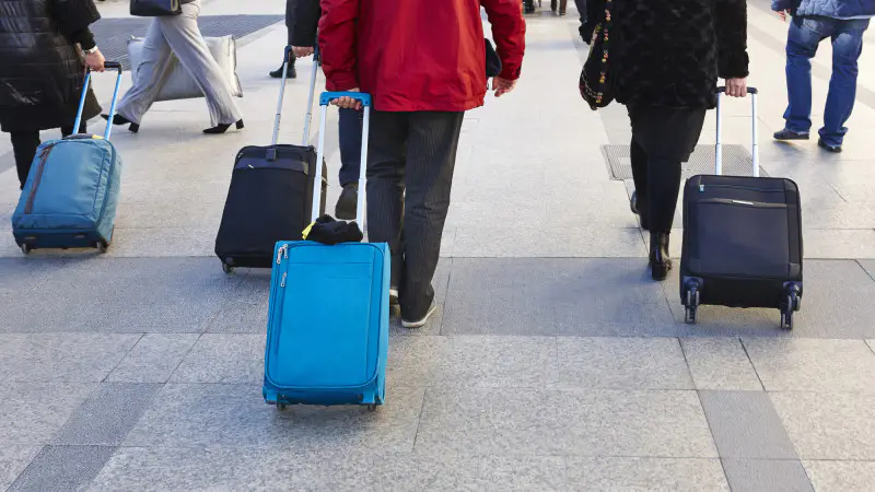 Десятки тысяч этнических казахов вернулись на Родину {city2}