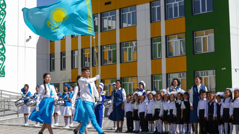 Шымкент встречает новый учебный год с открытием школы №151 {city2}