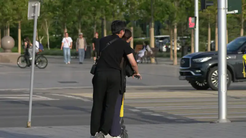 Электросамокаты: скорость роста аварий в Казахстане удвоилась! {city2}