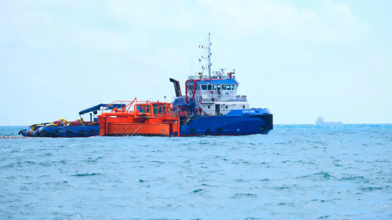 Приостановка погрузки танкеров в Новороссийске после атаки беспилотников на КТК {city2}