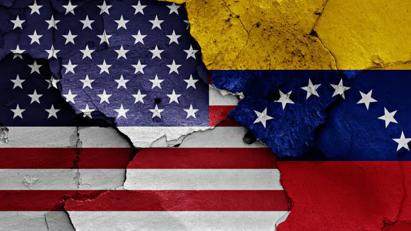 Венесуэльский шторм: Мадуро указывает на агрессию США, Трамп отвечает ударом по наркокартелям {city2}