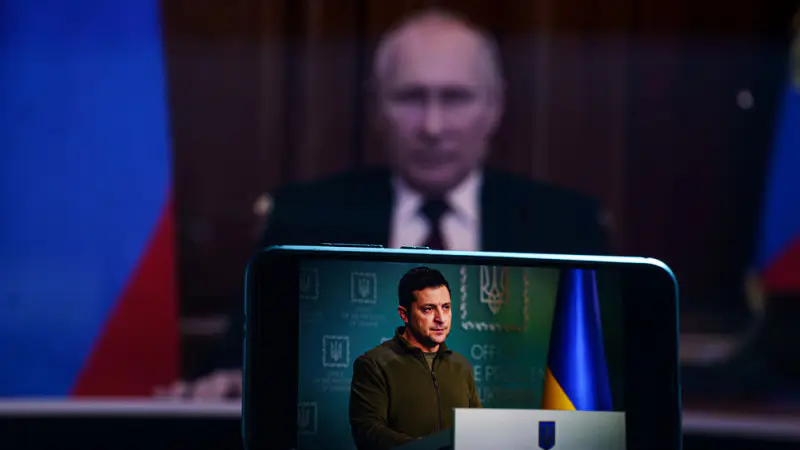 Путин готов встретиться с Зеленским "где угодно", заявил Фицо {city2}