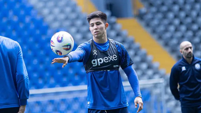 Сборная Казахстана объявила стартовый состав на матч с Уэльсом в отборочном турнире чемпионата мира {city2}