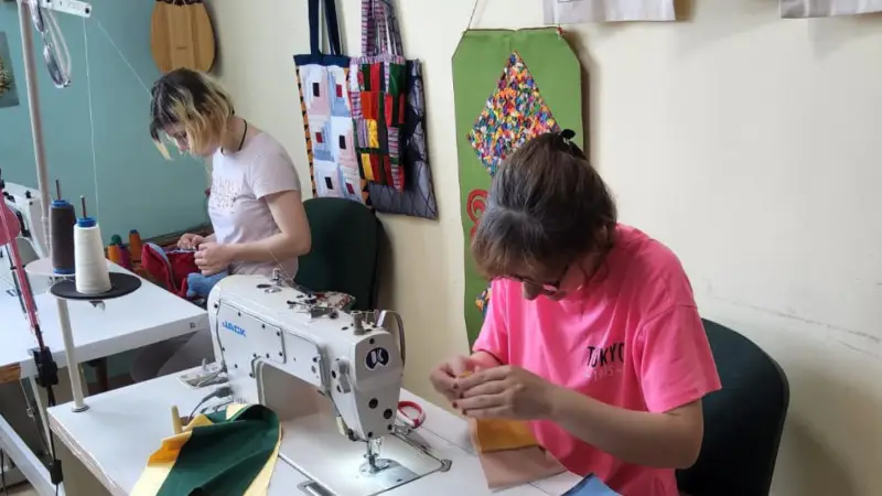 В Казахстане только 30% трудоспособных людей с инвалидностью имеют работу, что вызывает серьезные опасения и требует внимания общества и властей. Это катастрофическая ситуация, которая подчеркивает необходимость создания условий для трудоустройства и инте {city2}