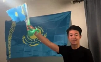 Казахстанский школьник стал символом воспитания и культурного обмена в эпоху социальных сетей