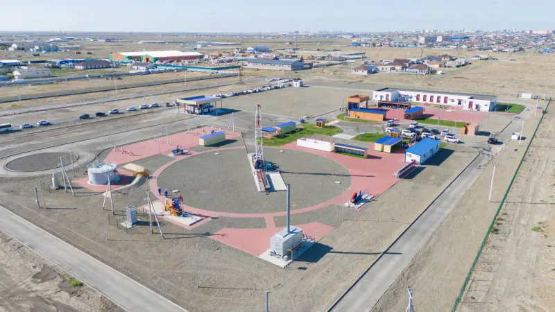 Учебный полигон в Атырау: новый взгляд на нефть и газ {city2}
