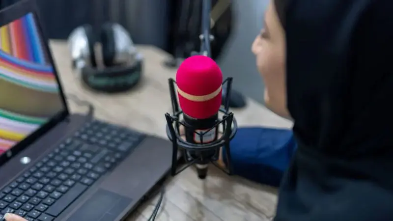 В Афганистане вводят новые ограничения: телевидение переводят в радио-формат, а оптоволоконный Интернет под запретом {city2}