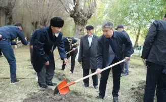 В ауле Жанкент открылся парк имени Жиеней бабы