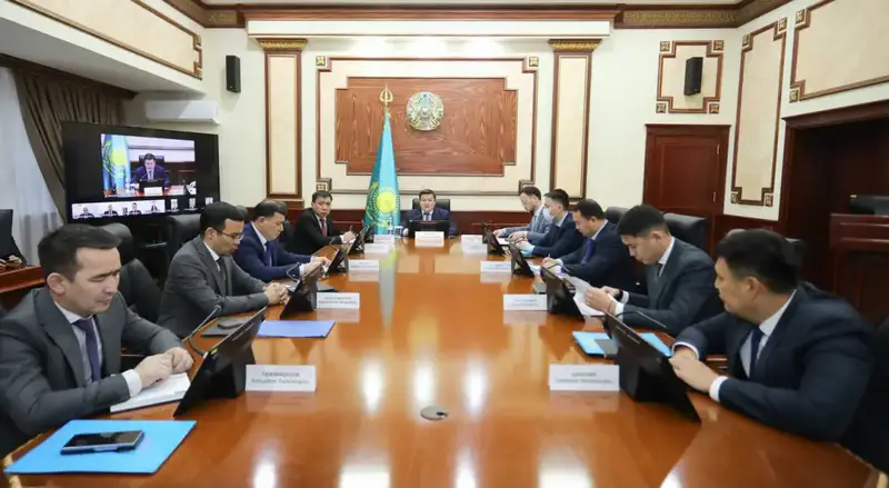 Обсуждение условий для роста инвестиций на заседании регионального инвестиционного штаба в Мангистауской области {city2}