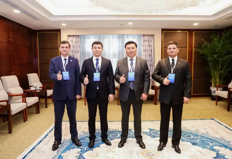 Казахстан и Китай обсудили совместные инновации в строительстве на конференции в Пекине {city2}