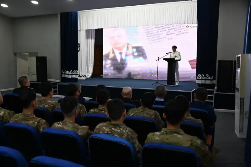 Урок мужества: от генерала к молодым защитникам {city2}