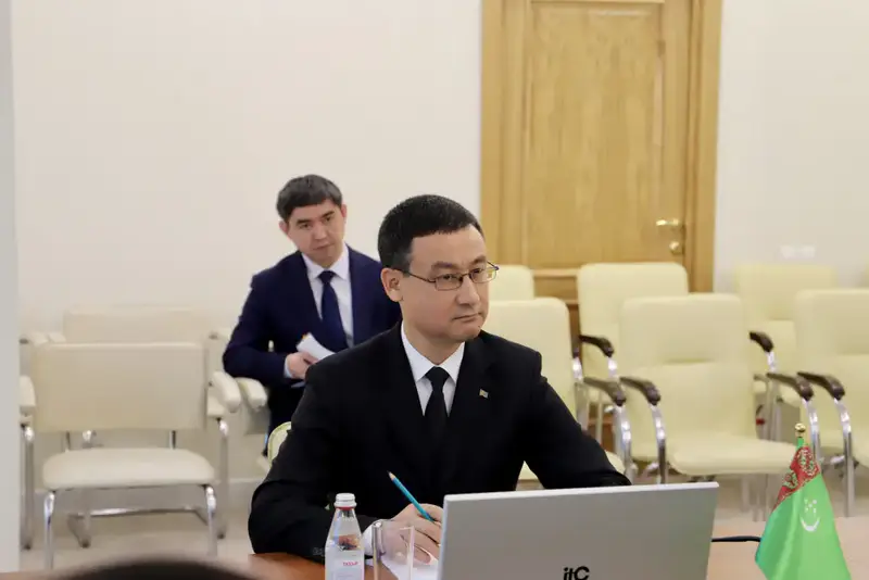 Обсуждение сотрудничества и цифровизации в социально-трудовой сфере между Казахстаном и Туркменистаном {city2}