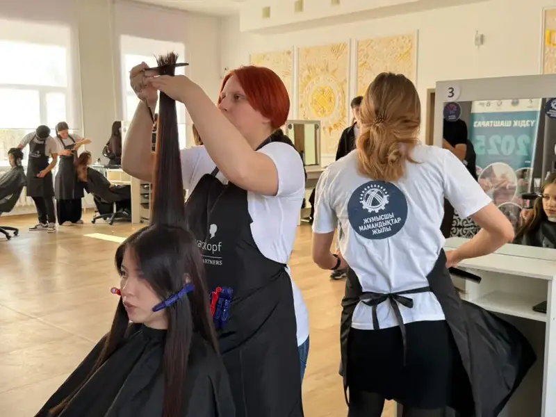 Год рабочих профессий: лучшего парикмахера определяли в Астане (4)