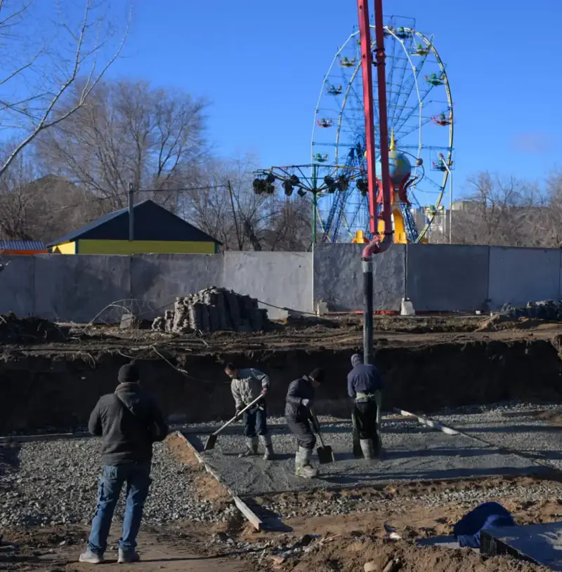 Глава региона Асаин Байханов совершил рабочий объезд областного центра и ознакомился с ходом реализации нескольких проектов (6)