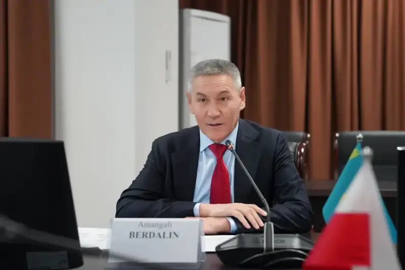 Казахстан и Польша обсуждают важность ветеринарного сотрудничества для обеспечения безопасности аграрной торговли {city2}