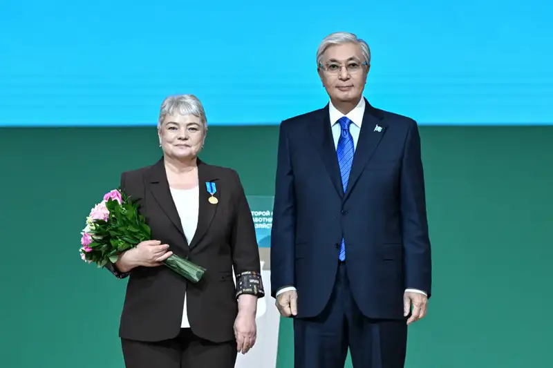 Касым-Жомарт Токаев вручил государственные награды работникам сельского хозяйства (4)