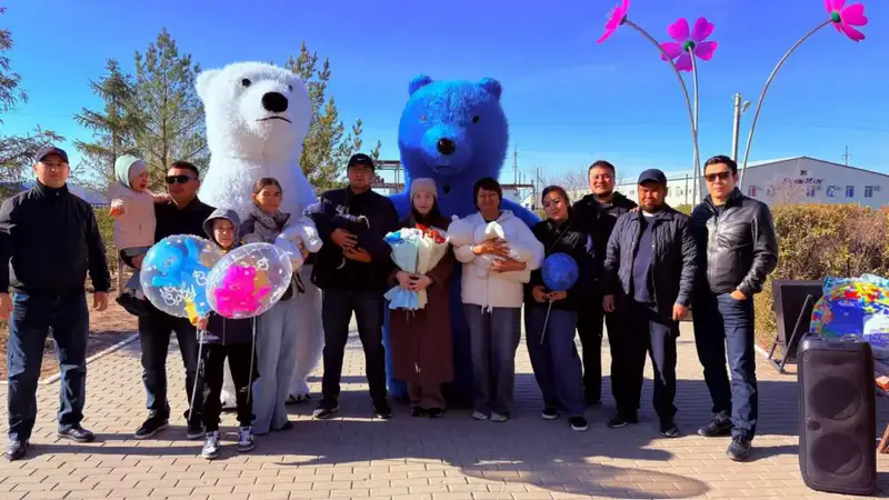 Тройняшки в Шалкаре имена вес состояние матери {city2}